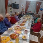 23 февраля в доме престарелых в Химках, праздничный ужин
